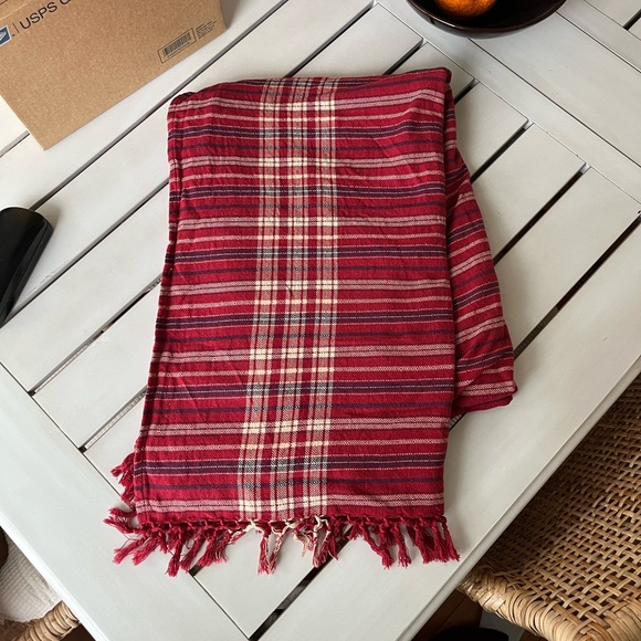 April Cornell 56X 80 Cotton Tablecloth Red And Beige Stripes - Picture 2 of 3